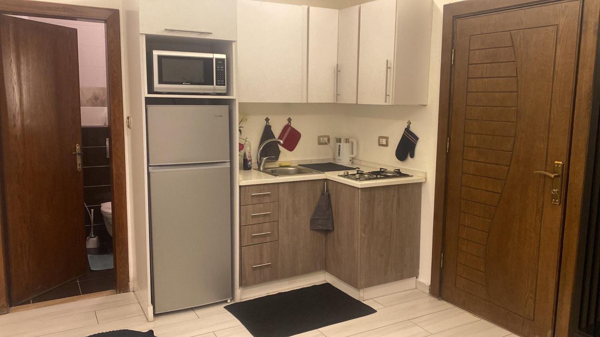 Dair Ghbar Apartment Amman Phòng bức ảnh