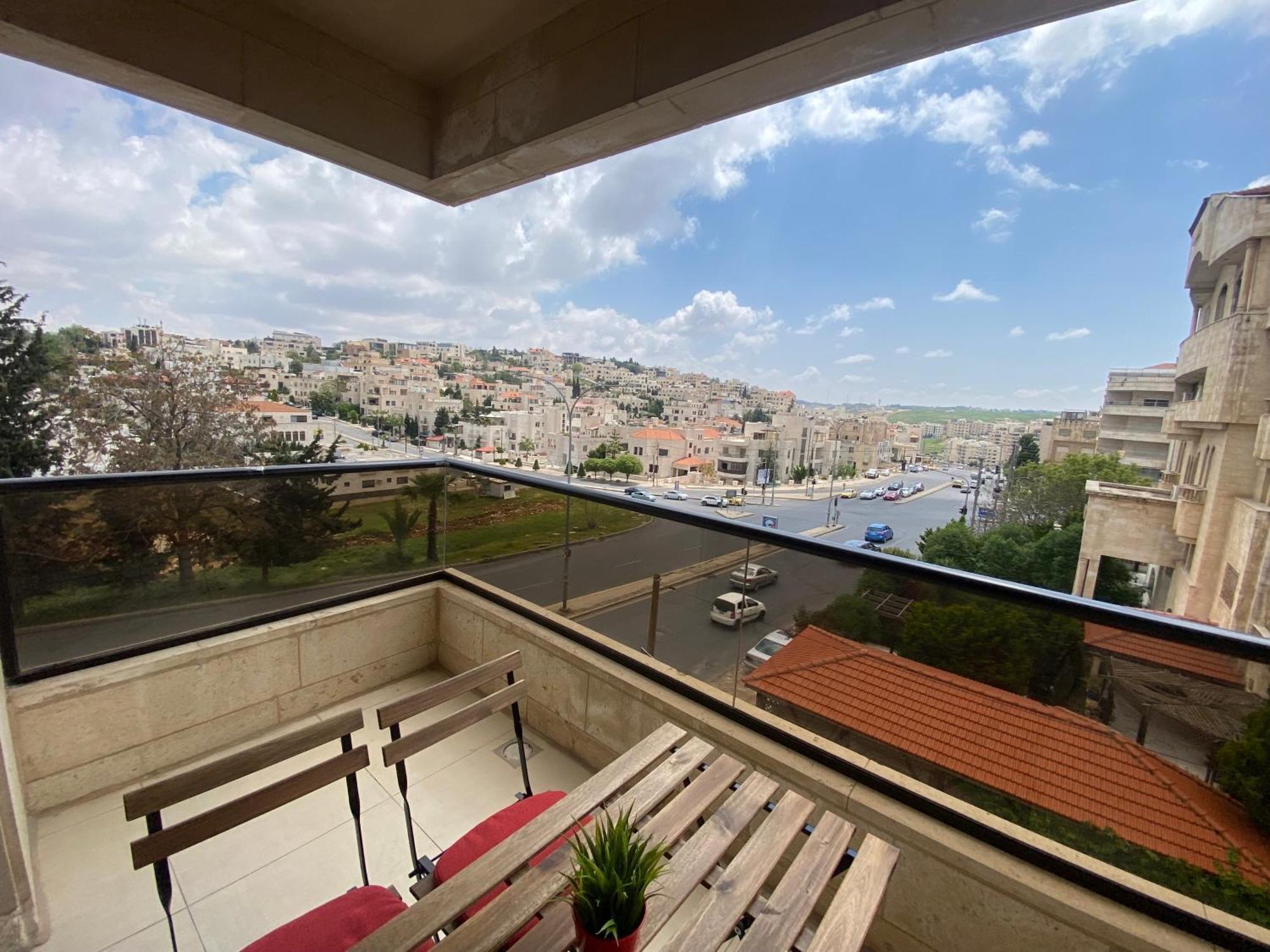Dair Ghbar Apartment Amman Phòng bức ảnh