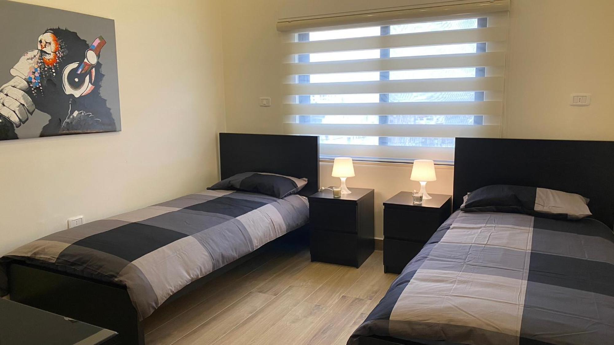 Dair Ghbar Apartment Amman Phòng bức ảnh