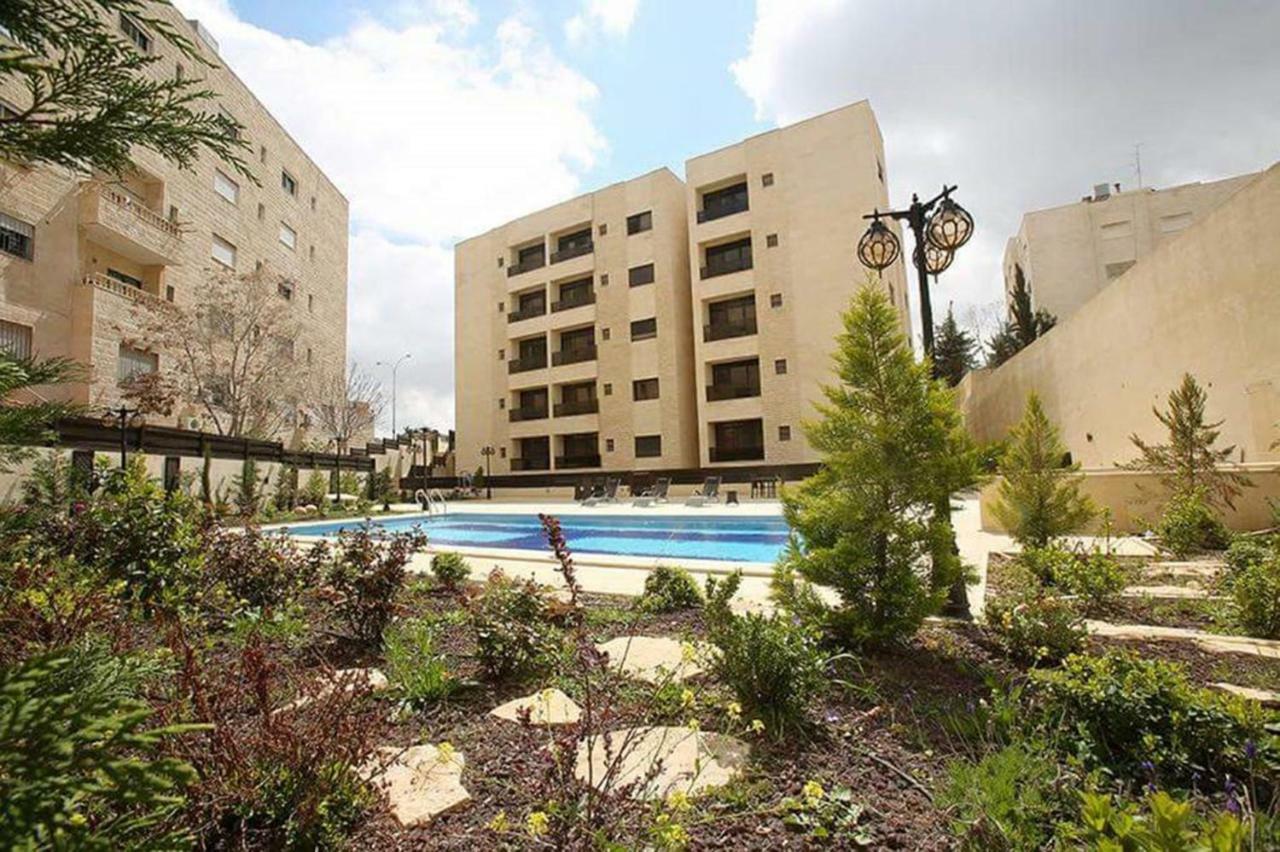 Dair Ghbar Apartment Amman Ngoại thất bức ảnh